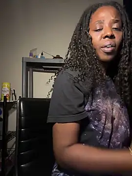 choclatepeaach's cam snapshot