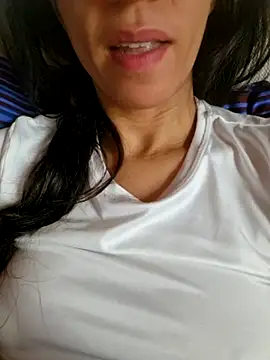 Luisa968's cam snapshot