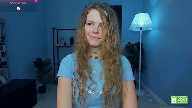 RayaNenlia's cam snapshot