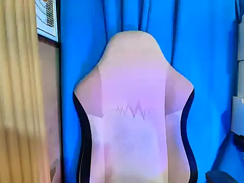 MissFlammaraa's cam snapshot