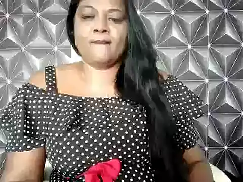 IndianDelia live sex cam