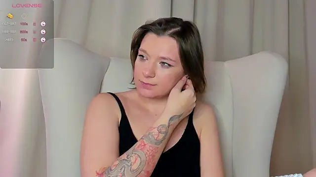 KiraRogers's cam snapshot