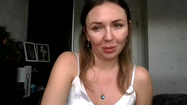 AngelinaLove28's cam snapshot