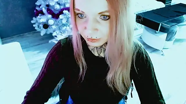 InesGold's cam snapshot