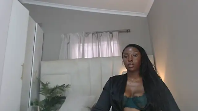 naughtyblackdolie's cam snapshot