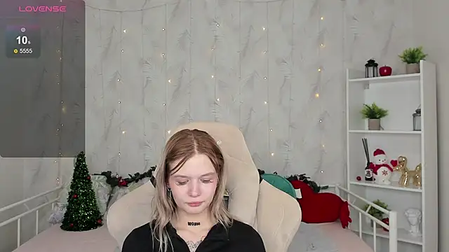 KianaVision's cam snapshot