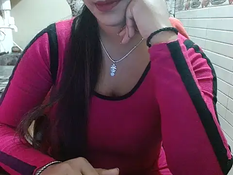 LovingPihu's cam snapshot