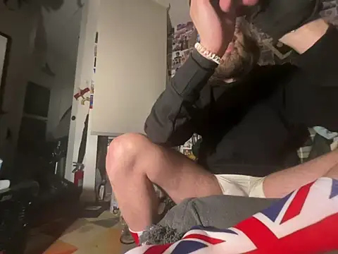 DownstairsSky live sex cam