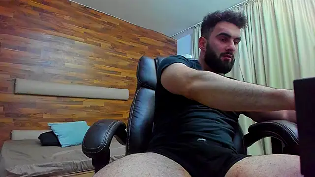 MicahLane live sex cam