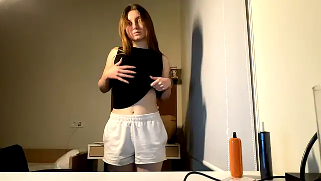 Callmeee_star's cam snapshot