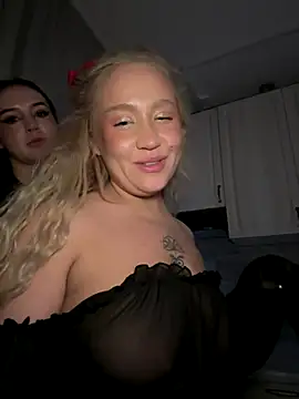 RollDolls live sex cam