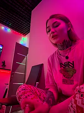 AriWild's cam snapshot