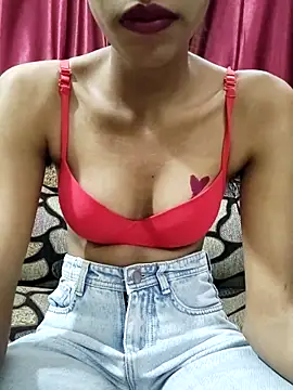 Its_me_Skyy's cam snapshot