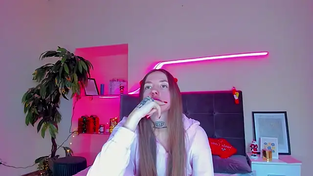 AdrianaCult's cam snapshot