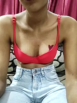 Its_me_Skyy's cam snapshot