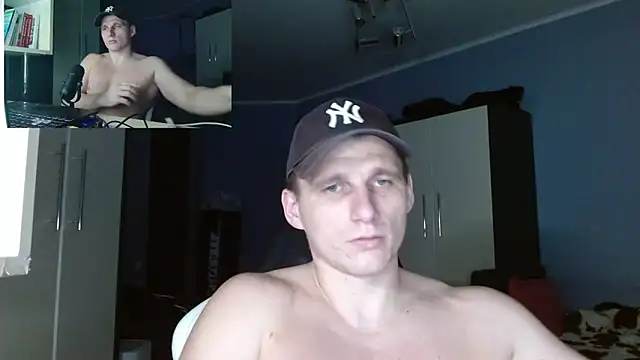 Poliglotjoe1's cam snapshot