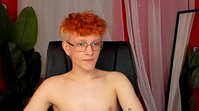 Ethan_Miltons's cam snapshot