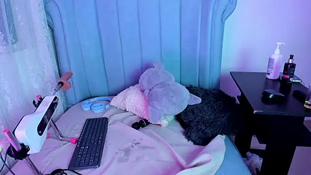 AlexaFoxy18's cam snapshot