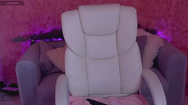 DomenikaStar_'s cam snapshot