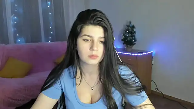 KisaModel's cam snapshot