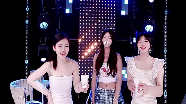 ZZ00033S's cam snapshot