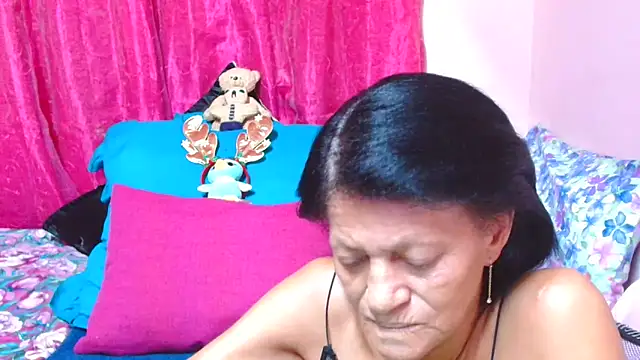 SLUTTYROXY's cam snapshot