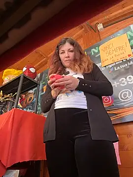 DaisyVibesss's cam snapshot