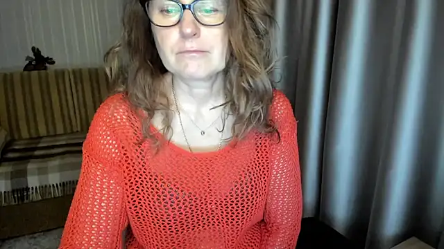 lauraoven live sex cam