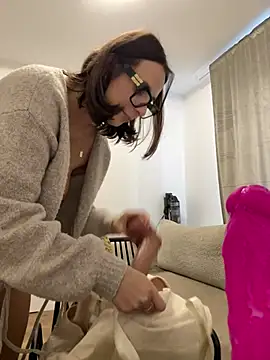 Hii_Lolla live sex cam