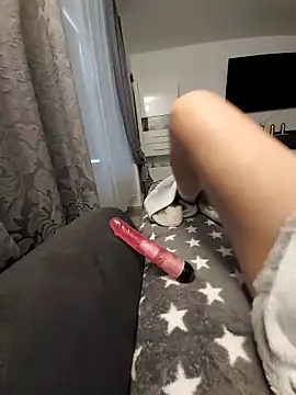 SexyJulia21's cam snapshot