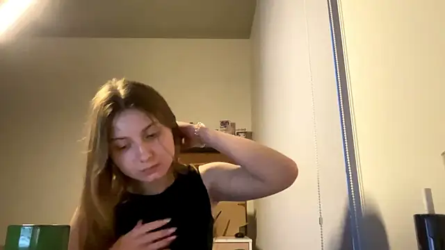 Callmeee_star's cam snapshot