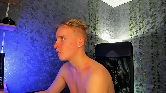 AlexxSweet live sex cam