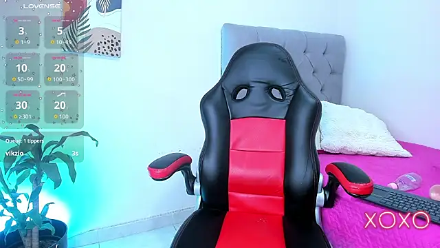 nayla_cutewc's cam snapshot