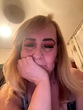 Irina2909@xh live sex cam