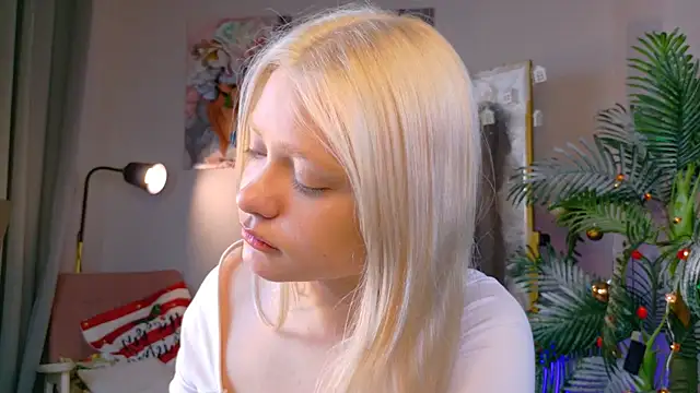 Millie_Vanillies's cam snapshot