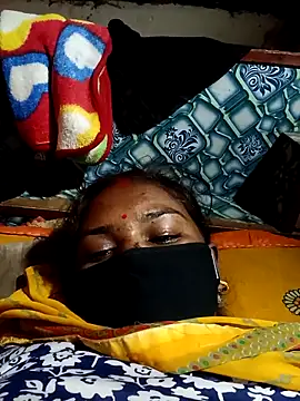 Devi_Chatterjee's cam snapshot