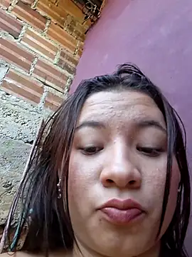 hot-mom22 live sex cam