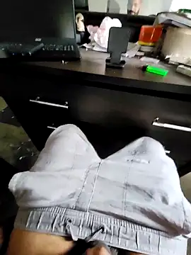 kavishkandy's cam snapshot