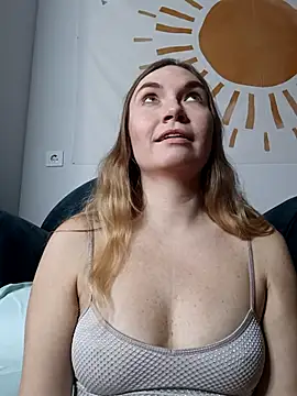 KisaVixen's cam snapshot