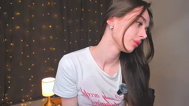 YvonneRobes's cam snapshot