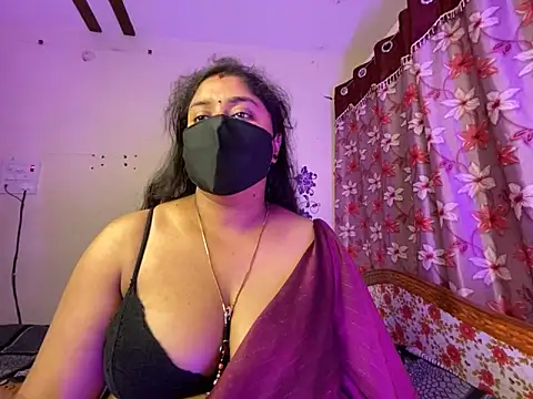 LouleyRanii's cam snapshot