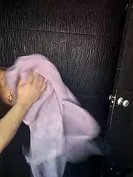 Myrnasexxx's cam snapshot