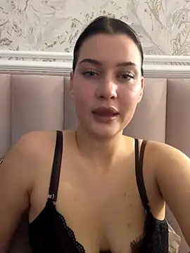 KikiWatson's cam snapshot