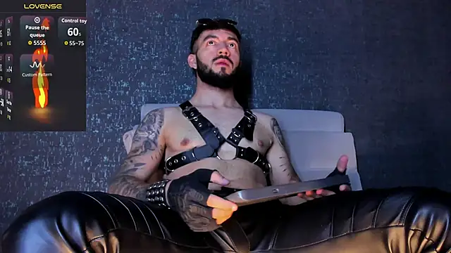 MarkWalker__ live sex cam