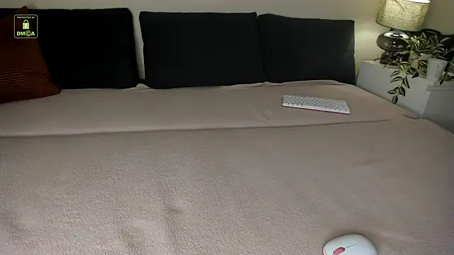 Stephany_Richardz's cam snapshot