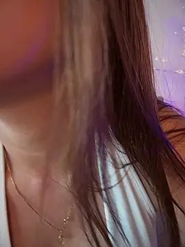 Condes_carmen's cam snapshot