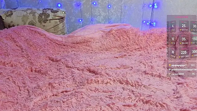 VETT_KITTY's cam snapshot