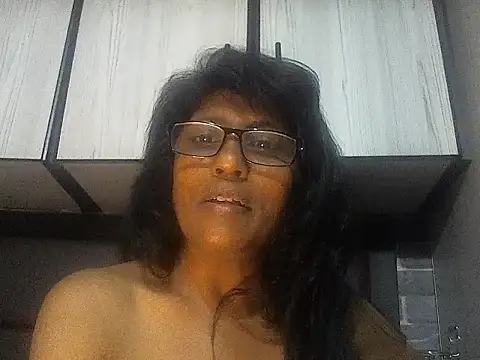 MsAttitude's cam snapshot