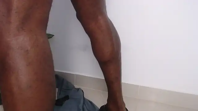 drake_brwon_23 live sex cam