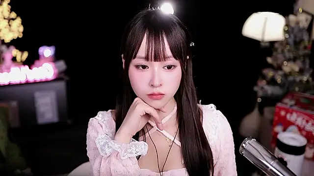 coward_by's cam snapshot